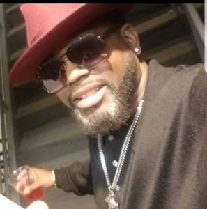 Meet your Posher, James e